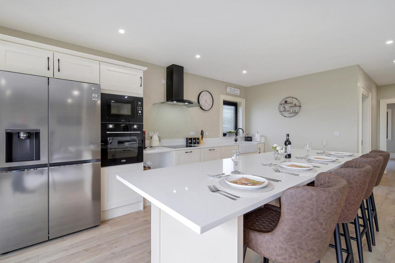 Seaview Lodge Apartment 'Sleeping 4 Guests' Rockstown エクステリア 写真