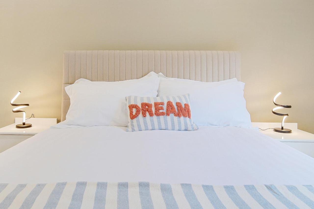 Seaview Lodge Apartment 'Sleeping 4 Guests' Rockstown エクステリア 写真