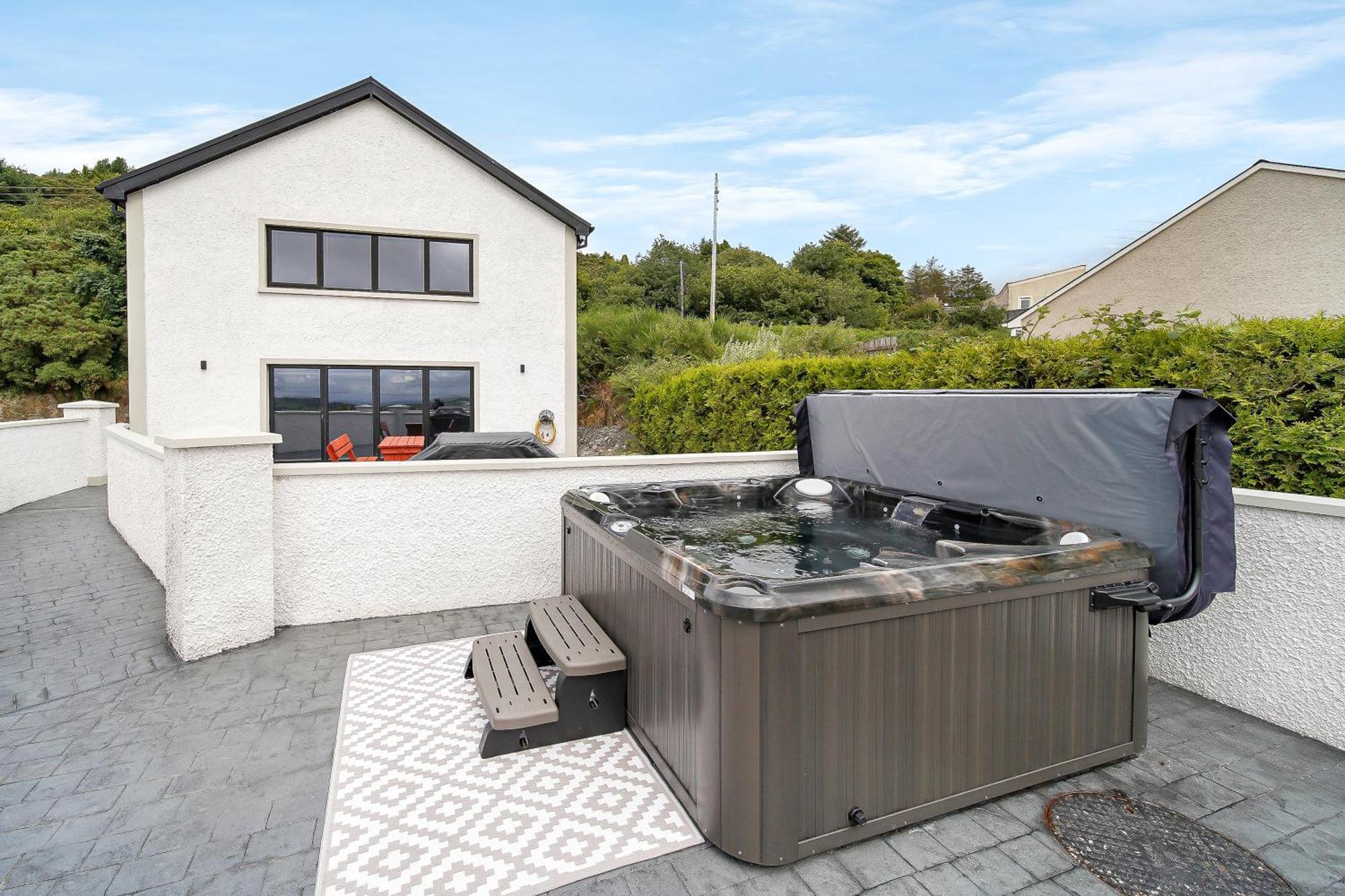 Seaview Lodge Apartment 'Sleeping 4 Guests' Rockstown エクステリア 写真